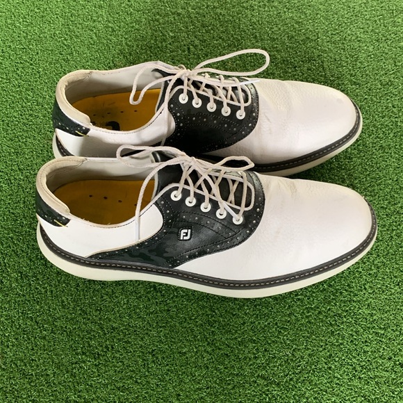 FootJoy Other - FootJoy Men's Traditions Golf Shoes Size 11